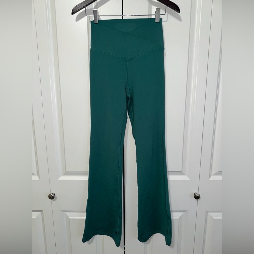 Yogalicious Lux Lightweight Cross Over Flare Leggings S